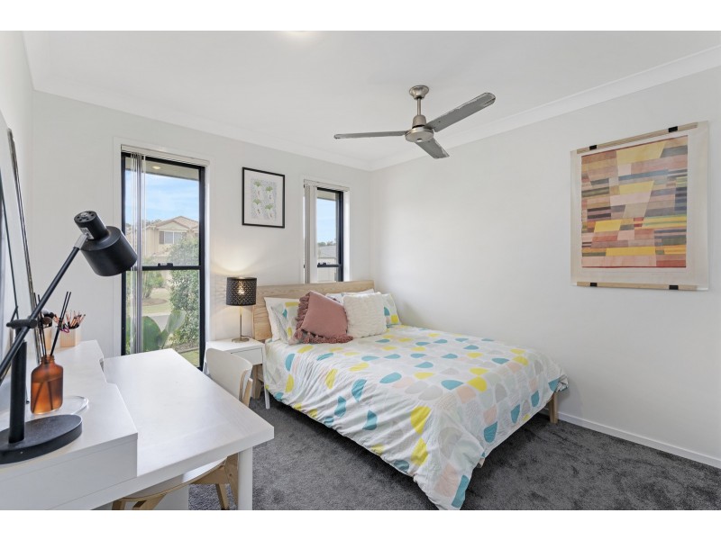 83/19 Santa Barbara  Road, Hope Island QLD 4212