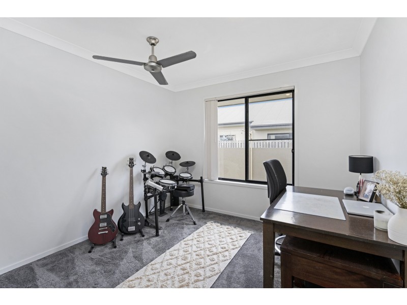 83/19 Santa Barbara  Road, Hope Island QLD 4212