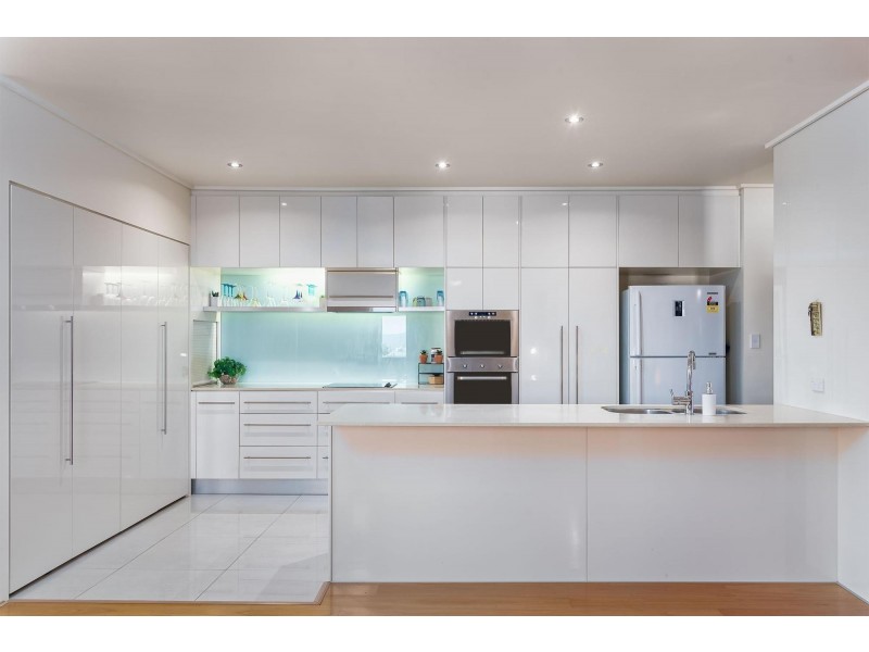 216/1 Toombul Avenue, Miami QLD 4220