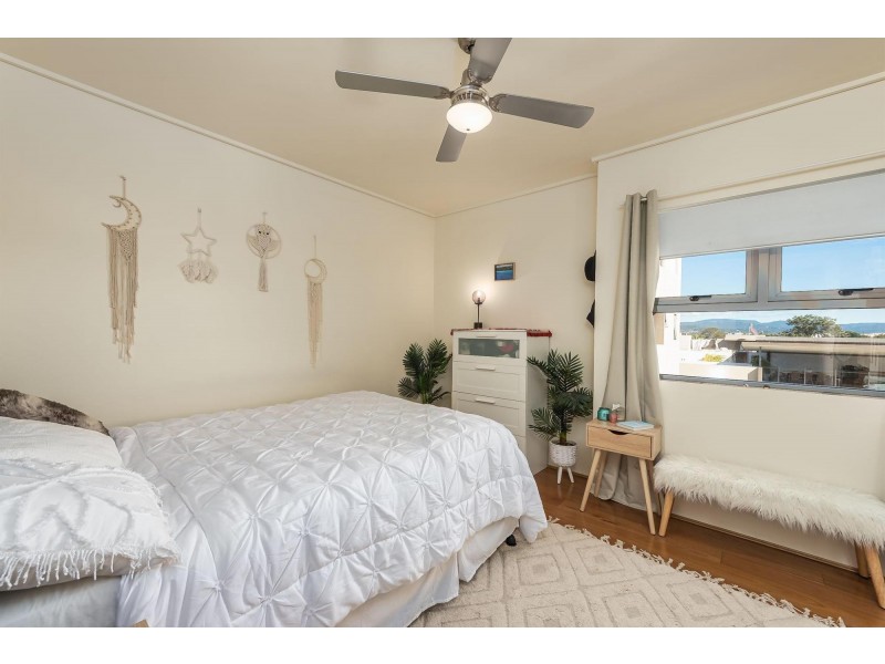 216/1 Toombul Avenue, Miami QLD 4220