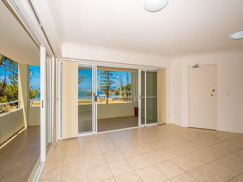 3/194 Marine Parade, Labrador QLD 4215