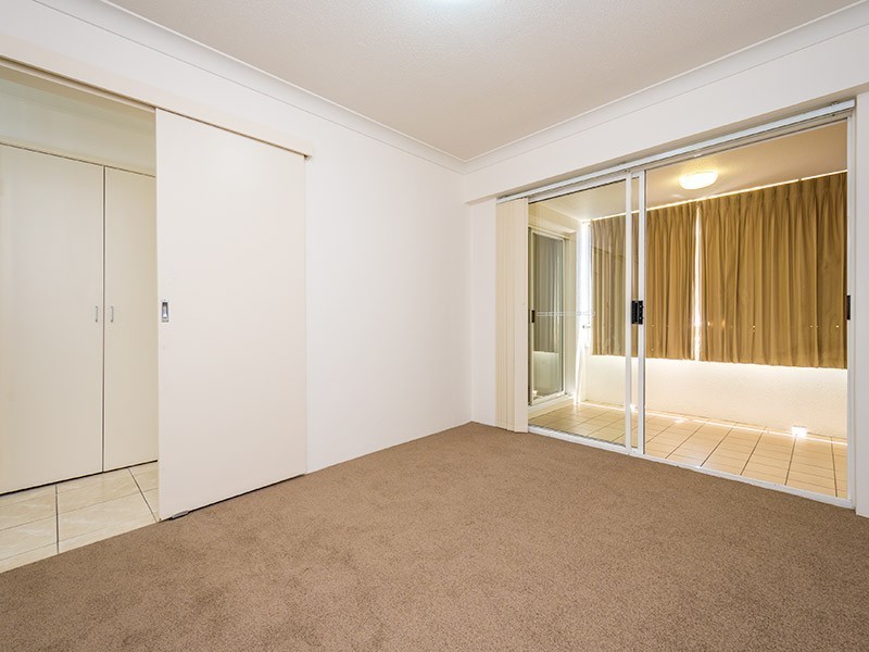 3/194 Marine Parade, Labrador QLD 4215