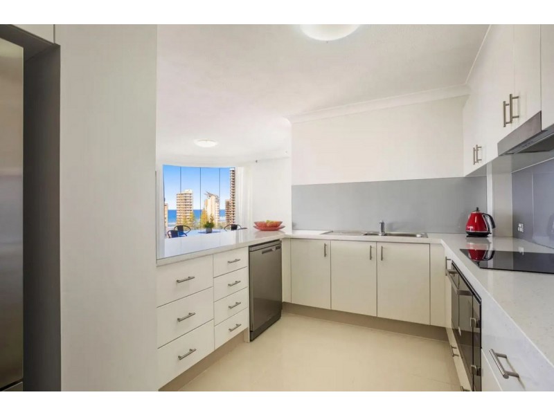 11C/30 Laycock, Surfers Paradise QLD 4217