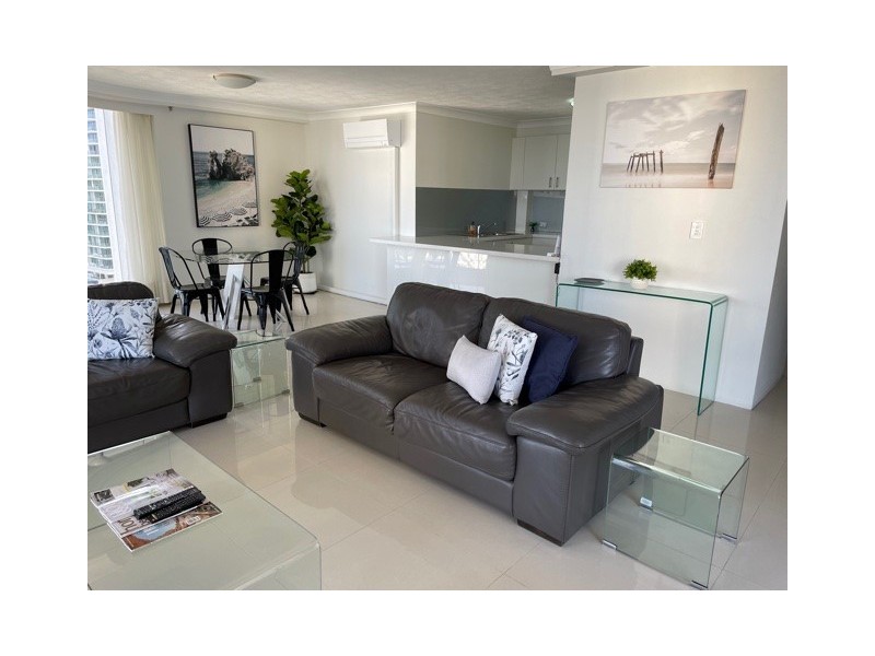 11C/30 Laycock, Surfers Paradise QLD 4217