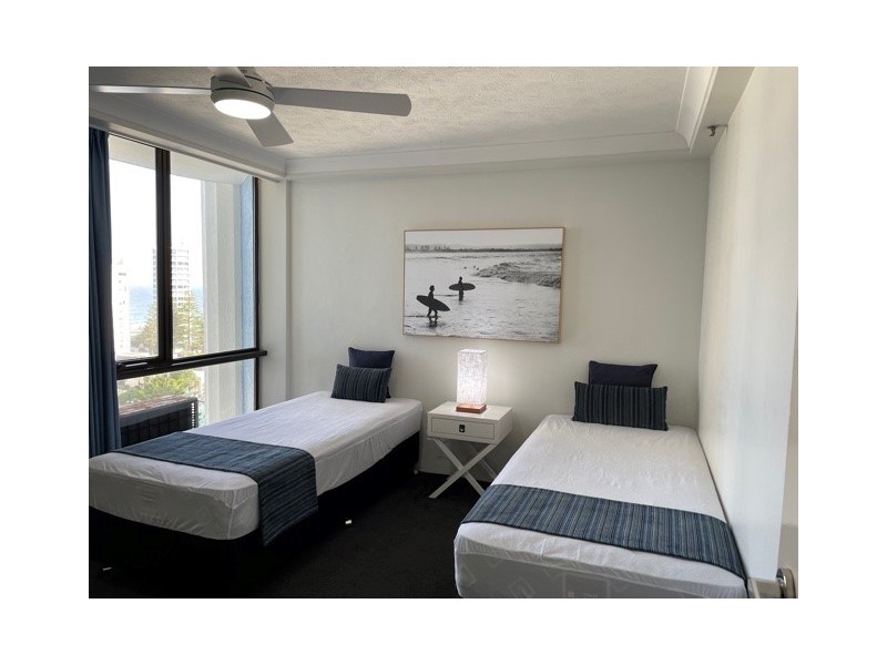 11C/30 Laycock, Surfers Paradise QLD 4217