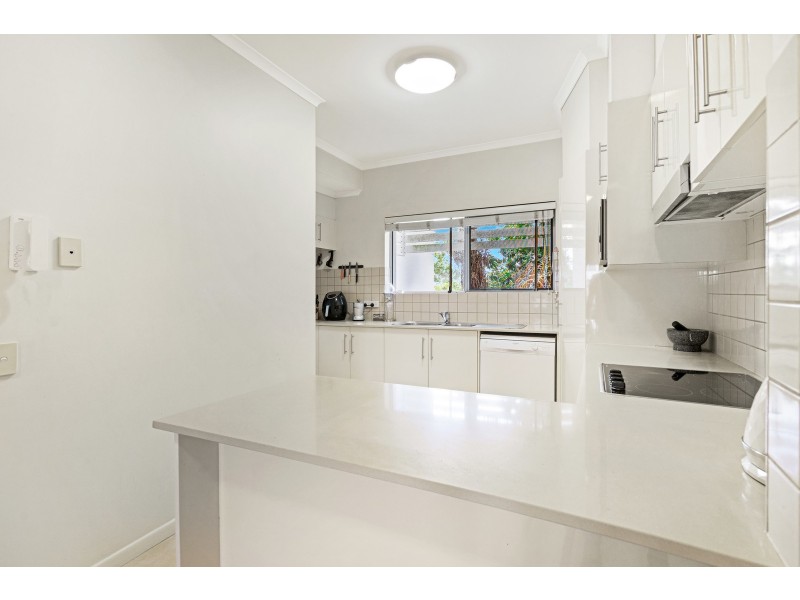 30/1 Riverwalk Avenue, Robina QLD 4226