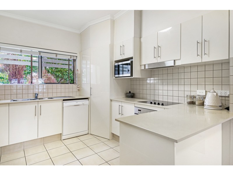 30/1 Riverwalk Avenue, Robina QLD 4226