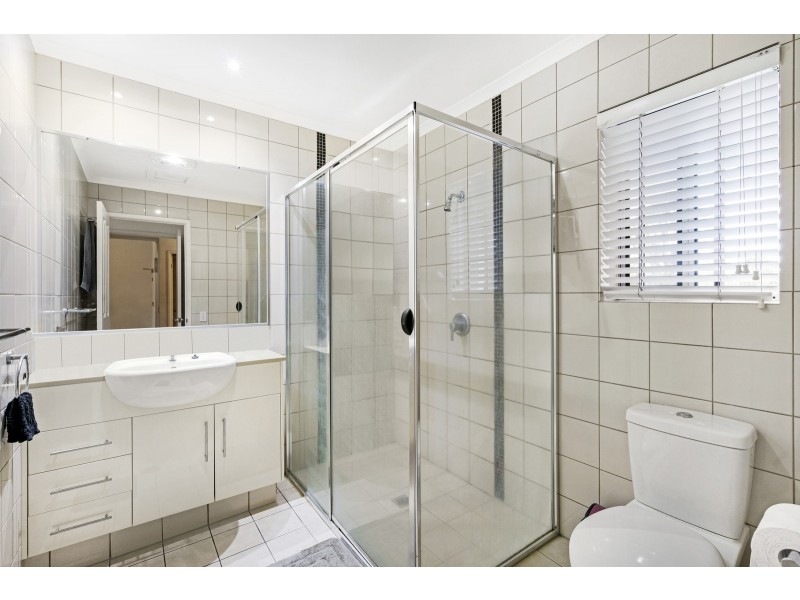 30/1 Riverwalk Avenue, Robina QLD 4226