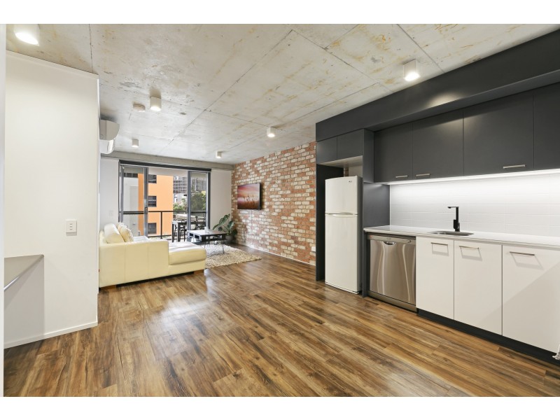 105/190 Varsity Parade, Varsity Lakes QLD 4227