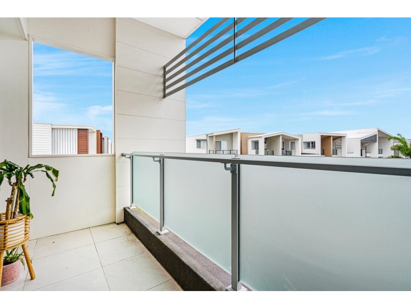292/1 Vue Boulevard, Robina QLD 4226