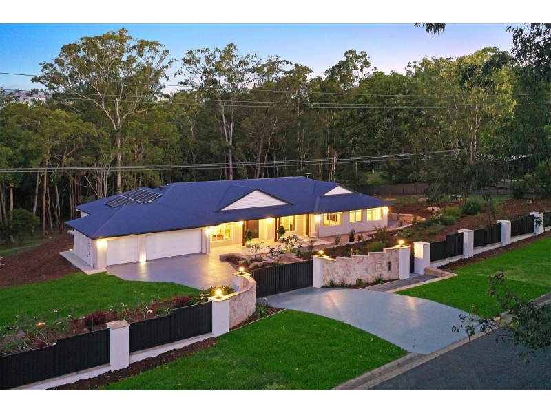 24 Tarrant Drive, Mudgeeraba QLD 4213