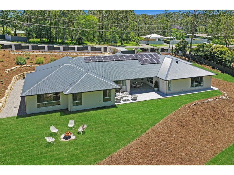 24 Tarrant Drive, Mudgeeraba QLD 4213