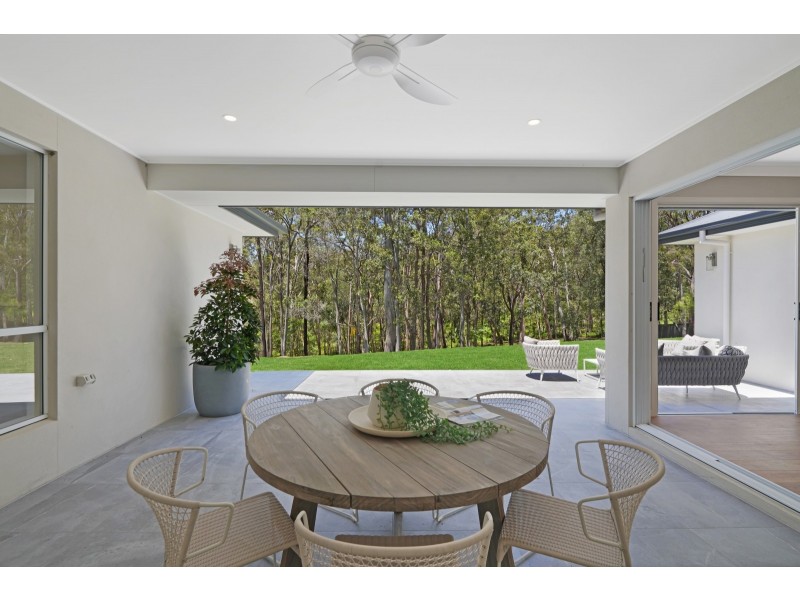 24 Tarrant Drive, Mudgeeraba QLD 4213