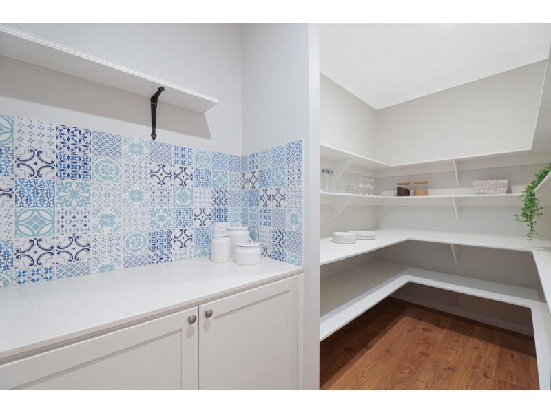 24 Tarrant Drive, Mudgeeraba QLD 4213