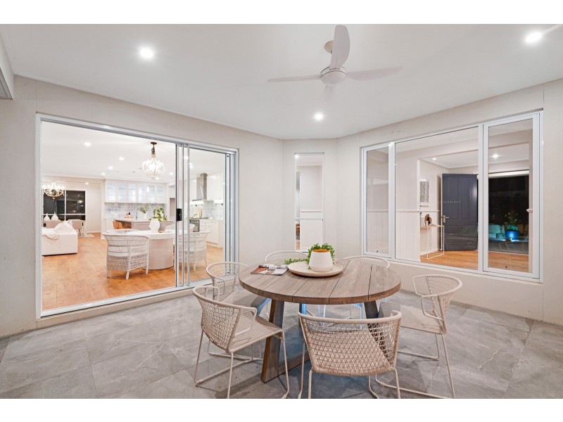 24 Tarrant Drive, Mudgeeraba QLD 4213