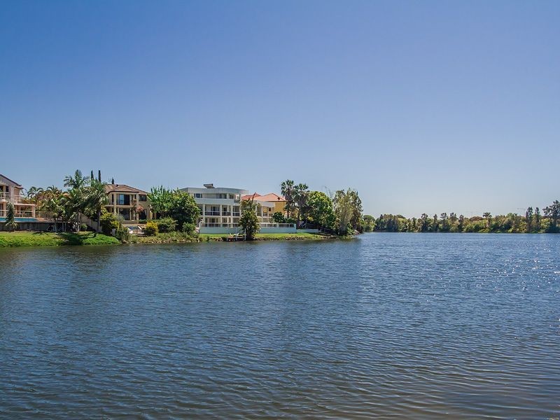 95 Newport Drive, Robina QLD 4226