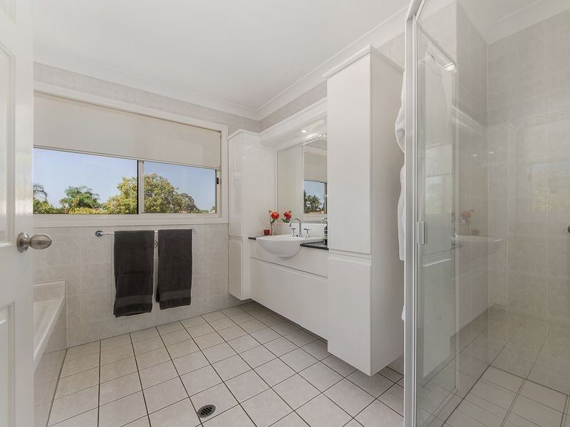 95 Newport Drive, Robina QLD 4226