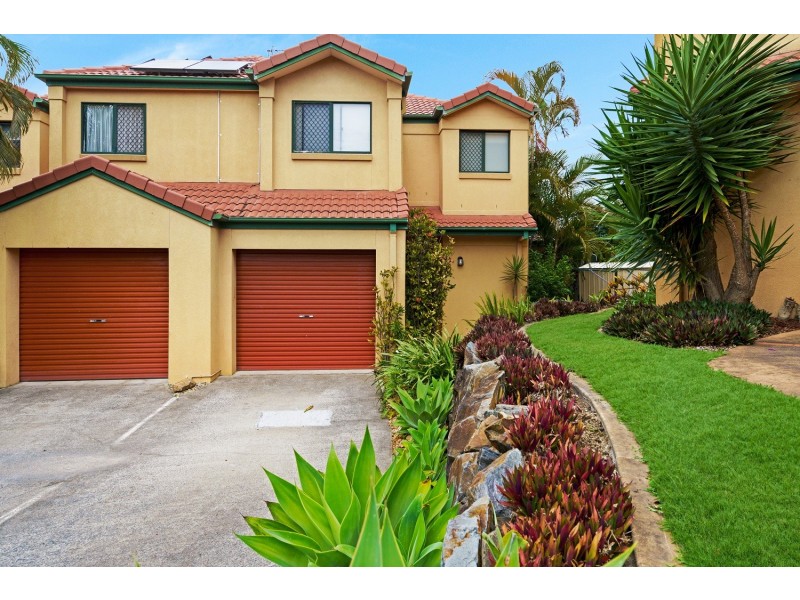 4/120 Highfield Drive, Merrimac QLD 4226