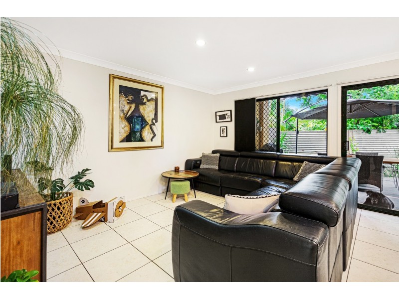 4/120 Highfield Drive, Merrimac QLD 4226