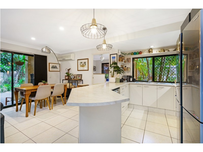 4/120 Highfield Drive, Merrimac QLD 4226