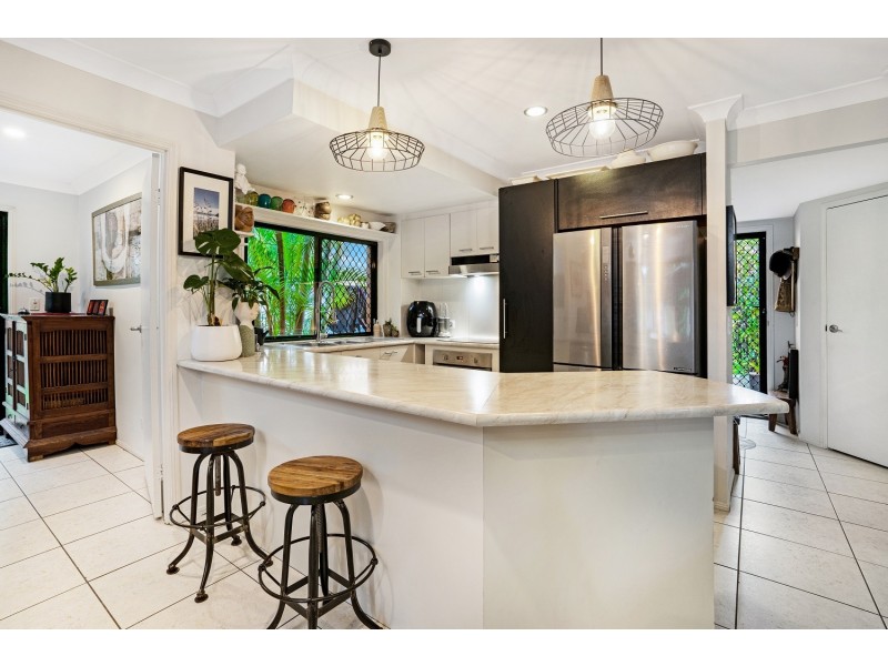 4/120 Highfield Drive, Merrimac QLD 4226