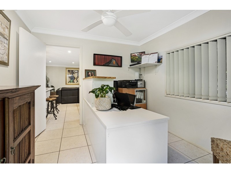 4/120 Highfield Drive, Merrimac QLD 4226