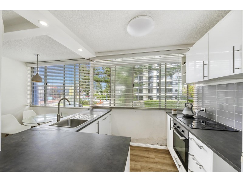 1/5 Thornton Street, Surfers Paradise QLD 4217