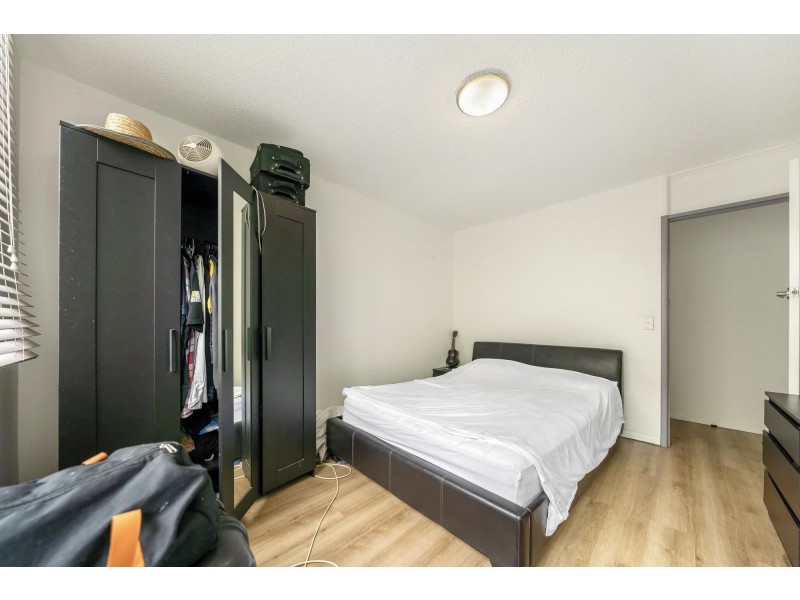 1/5 Thornton Street, Surfers Paradise QLD 4217