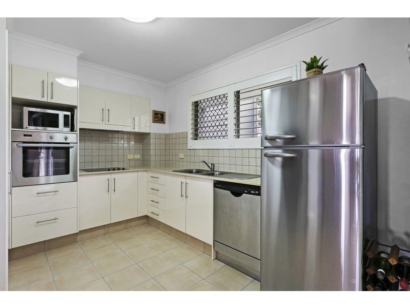 22/1 Riverwalk Avenue, Robina QLD 4226