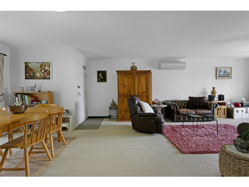 22/1 Riverwalk Avenue, Robina QLD 4226