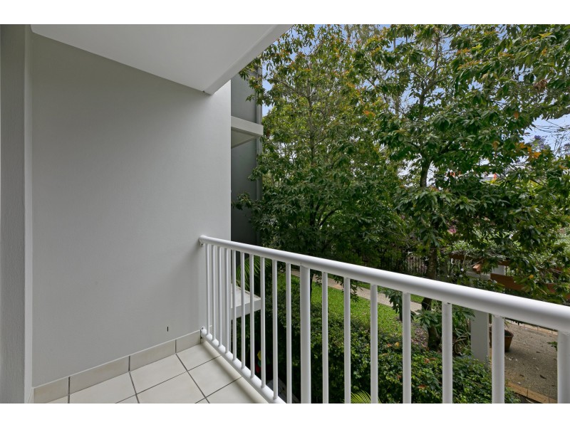 22/1 Riverwalk Avenue, Robina QLD 4226