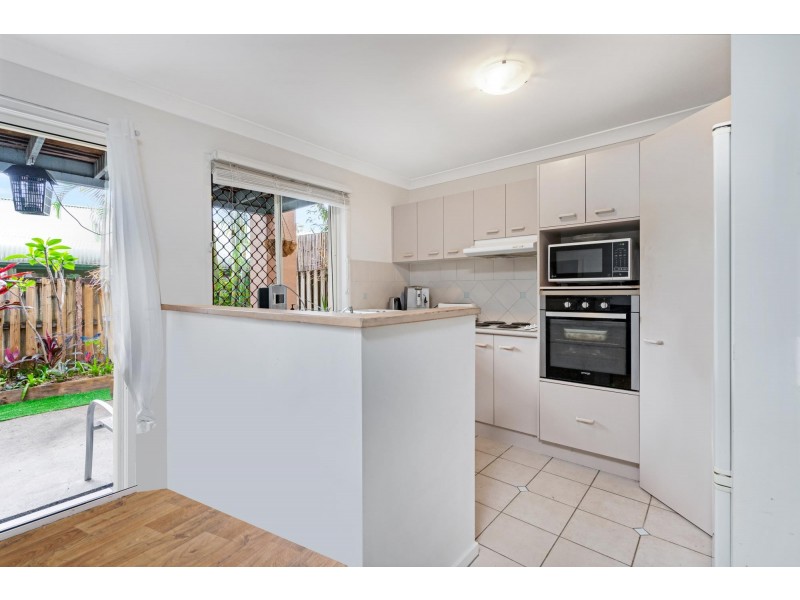 31/1 Warbler Parade, Varsity Lakes QLD 4227