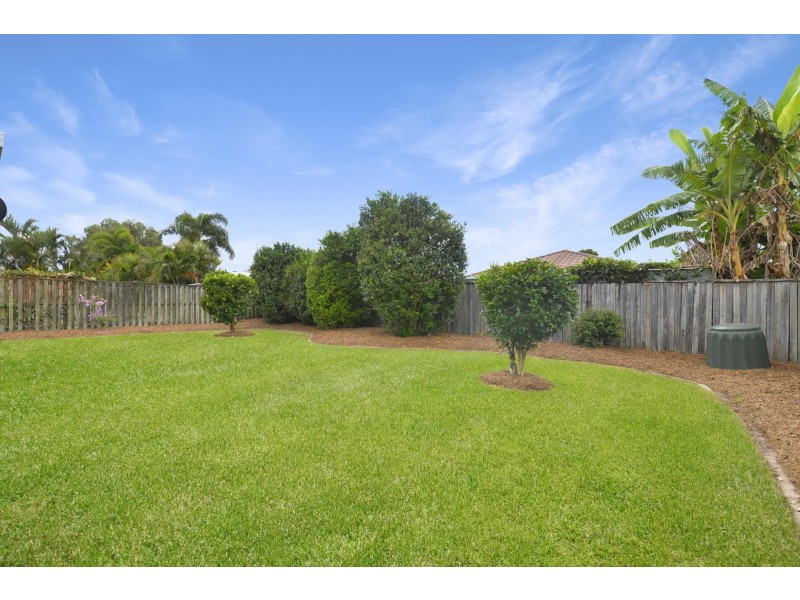 16 Susan Godfrey Drive, Windaroo QLD 4207