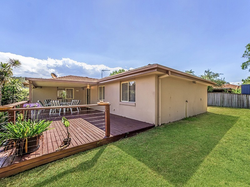 20 Wiltshire Drive, Mudgeeraba QLD 4213