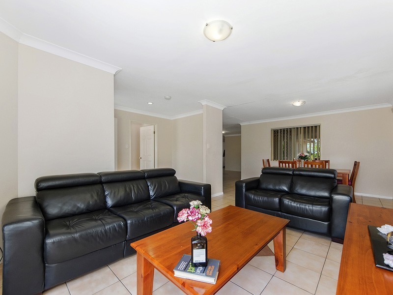 20 Wiltshire Drive, Mudgeeraba QLD 4213