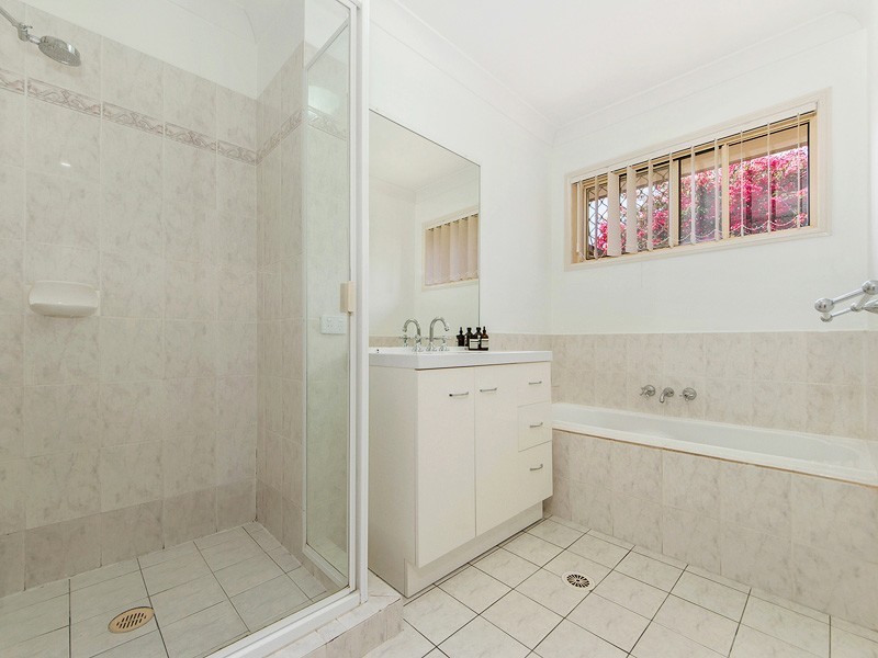 20 Wiltshire Drive, Mudgeeraba QLD 4213