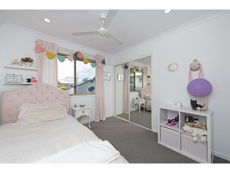 1/10 Amaray Drive, Upper Coomera QLD 4209