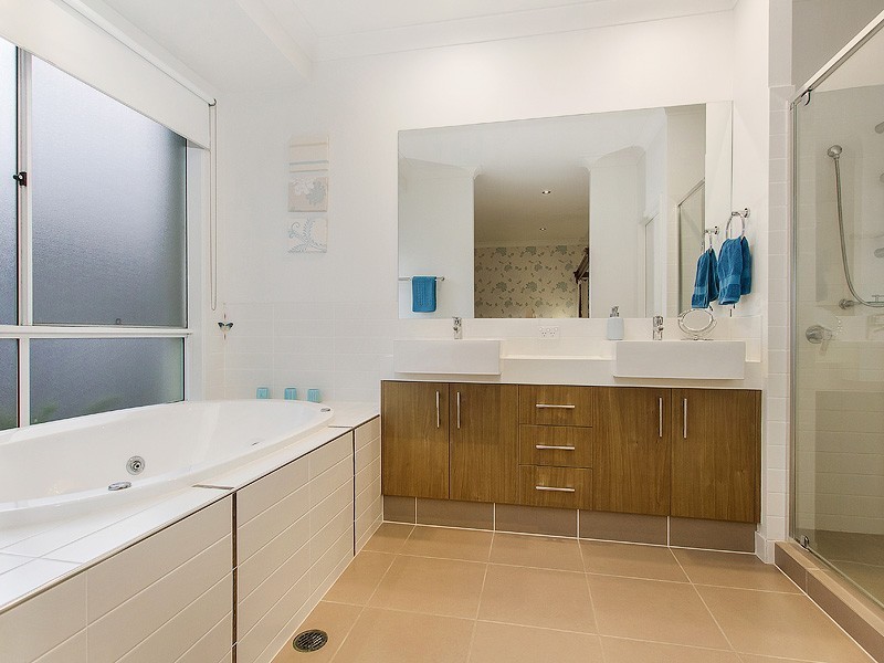 21 Culgoora Crescent, Reedy Creek QLD 4227