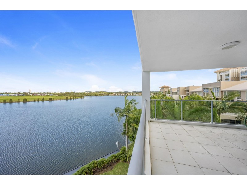 41/255 Varsity Parade, Varsity Lakes QLD 4227