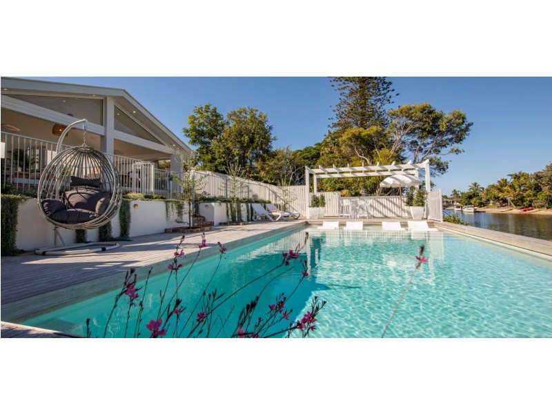 24 Driver Court, Mermaid Waters QLD 4218