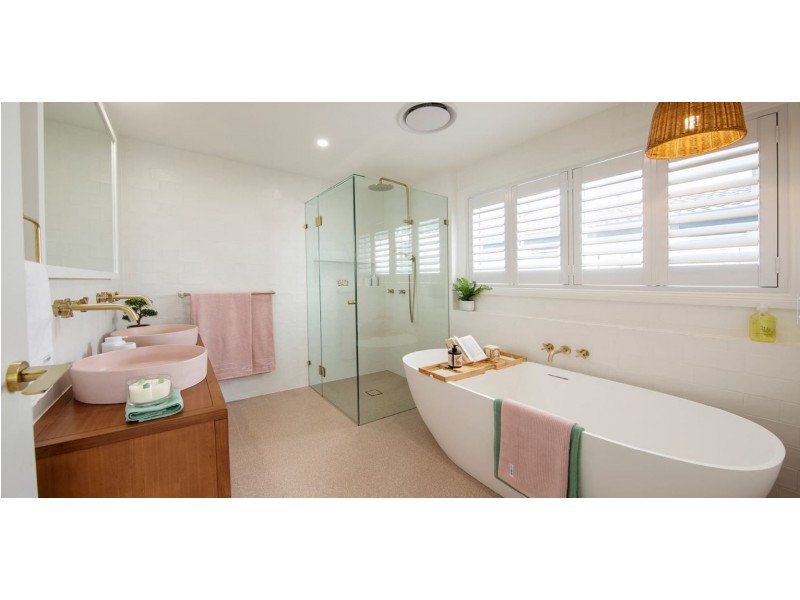 24 Driver Court, Mermaid Waters QLD 4218