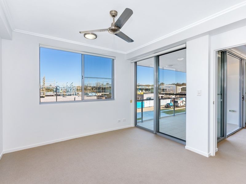 304/29 Varsity Parade, Varsity Lakes QLD 4227