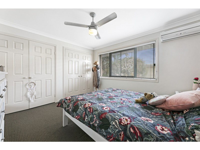 4/15 Gordon Street, Labrador QLD 4215