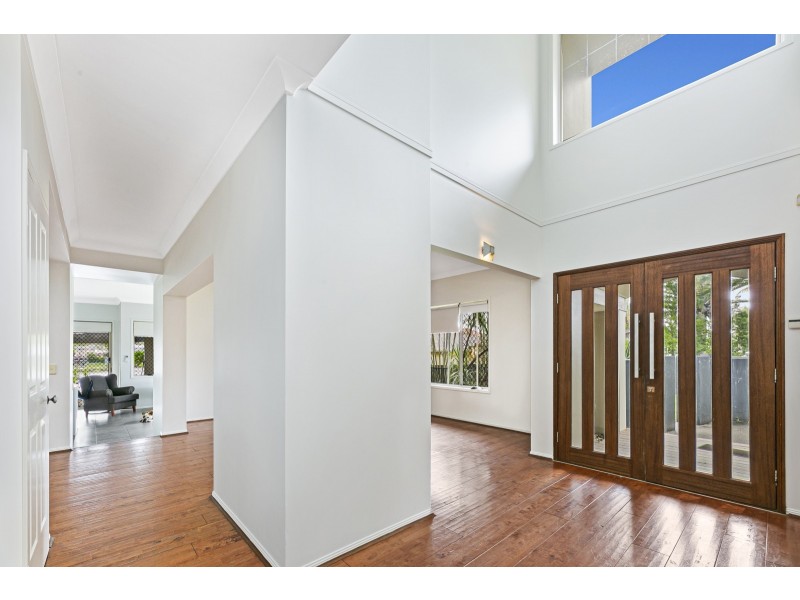 2 Mornington Terrace, Robina QLD 4226