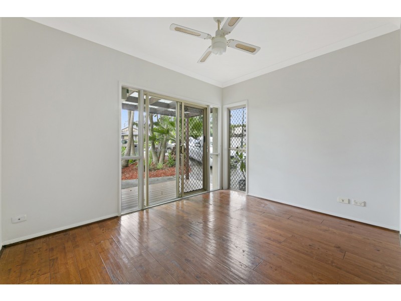 2 Mornington Terrace, Robina QLD 4226