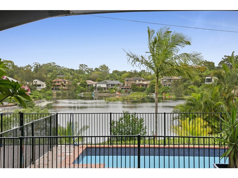 2 Mornington Terrace, Robina QLD 4226