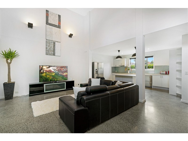 13 Shorehaven Place, Varsity Lakes QLD 4227