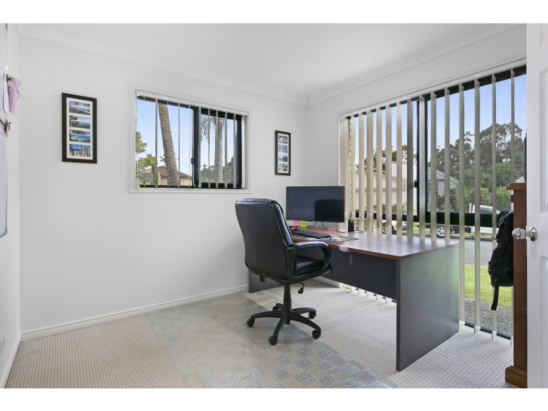 1/4 Silvermaple Street, Robina QLD 4226
