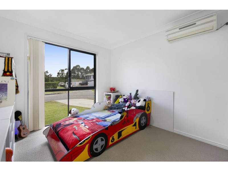 1/4 Silvermaple Street, Robina QLD 4226