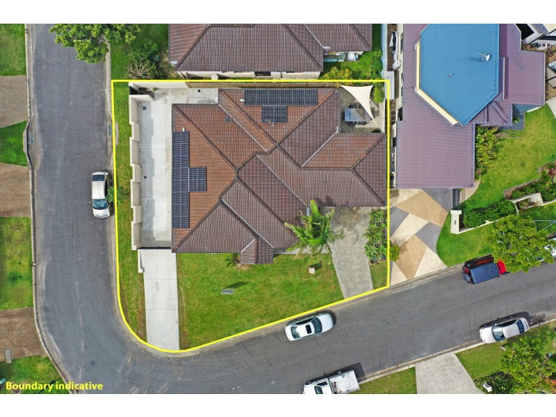 1/4 Silvermaple Street, Robina QLD 4226